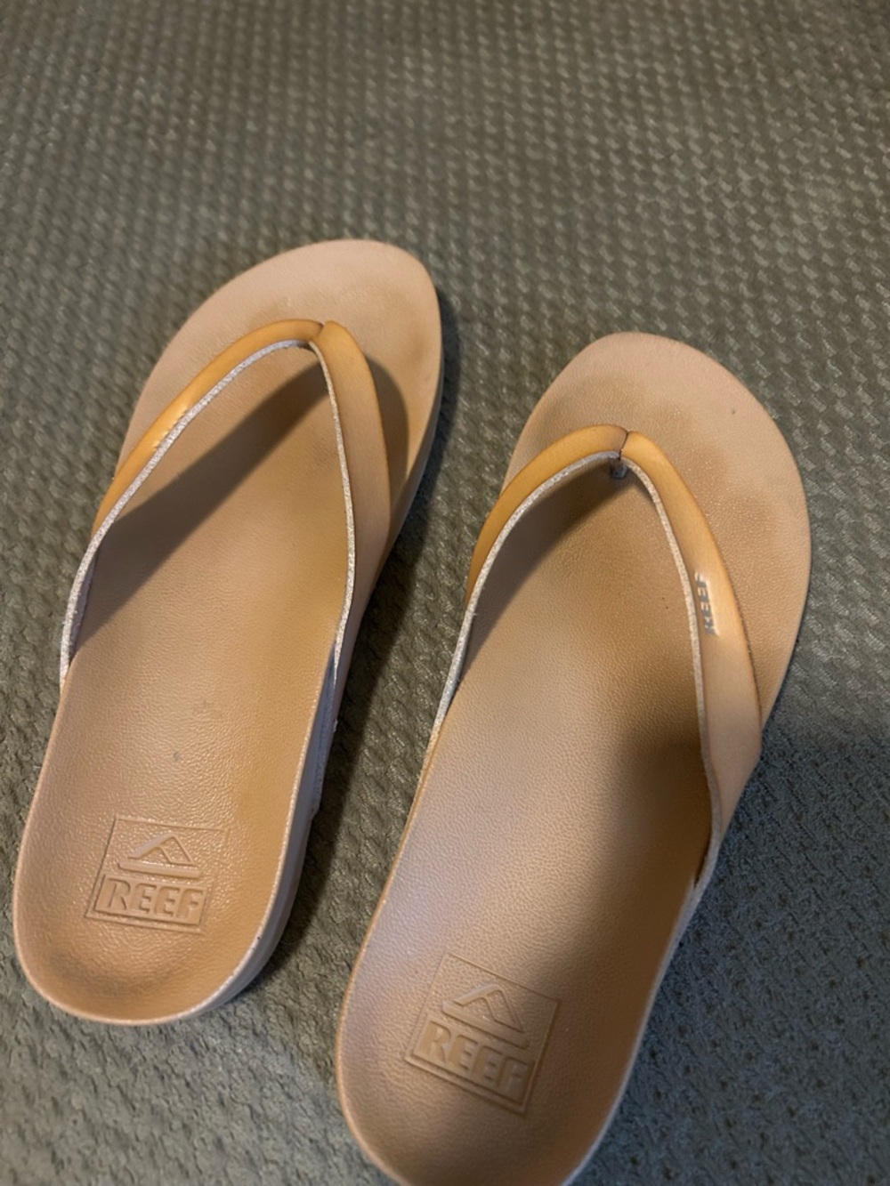 Reef Women’s Beige/Tan Slide Sandals